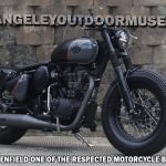 Royal Enfield Classic 'SG Royal Black'